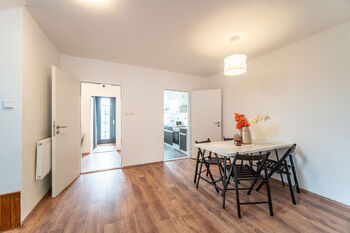 Prodej domu 193 m², Praha 6 - Dejvice