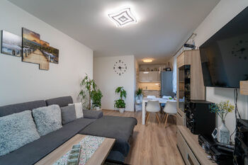 Prodej bytu 2+kk v osobním vlastnictví 53 m², Praha 9 - Letňany