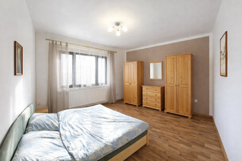 Ložnice - Prodej domu 180 m², Klokočov