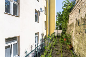 Pronájem bytu 1+1 v osobním vlastnictví 33 m², Praha 3 - Žižkov