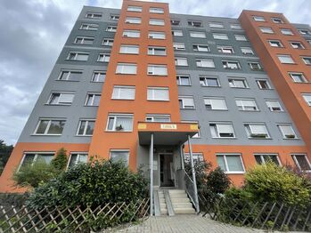 Prodej bytu 1+kk v osobním vlastnictví 34 m², Praha 6 - Řepy