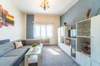 Prodej domu 176 m², Rostoklaty