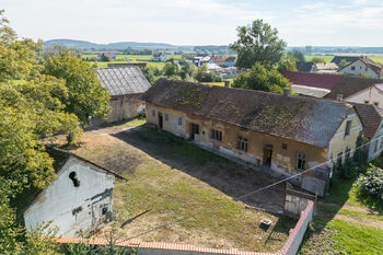 Prodej domu 432 m², Sány