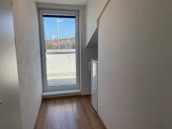 Pronájem bytu 1+kk, Brno Táborská - Pronájem bytu 1+kk v osobním vlastnictví 28 m², Brno