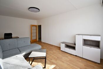 OBÝVACÍ POKOJ - Pronájem bytu 2+1 v osobním vlastnictví 68 m², České Budějovice