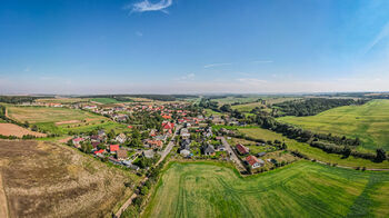 Prodej pozemku 1000 m², Klobuky