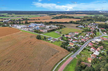 Prodej pozemku 9877 m², Přelouč