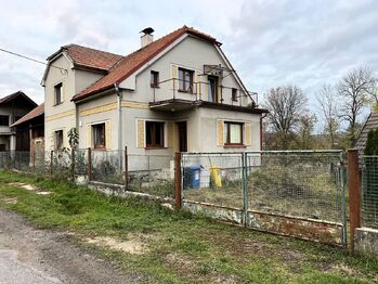 pohled na dům - Prodej domu 120 m², Dětenice