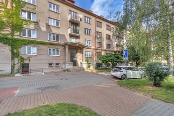 Prodej bytu 1+1 v družstevním vlastnictví 34 m², Hradec Králové