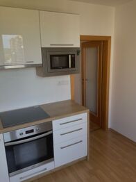 Pronájem bytu 3+1 v družstevním vlastnictví 77 m², České Budějovice