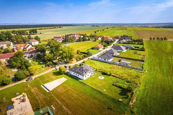 Prodej pozemku 1467 m², Břehov