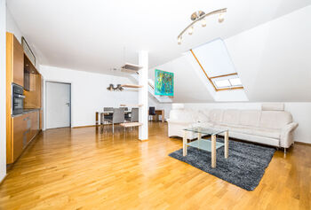 Pronájem bytu 2+kk v osobním vlastnictví 71 m², Praha 2 - Vinohrady