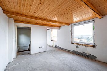 Prodej domu 203 m², Kamenné Žehrovice