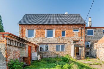 Prodej domu 203 m², Kamenné Žehrovice