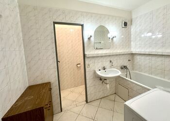 Pronájem bytu 4+1 v osobním vlastnictví 77 m², Praha 9 - Prosek