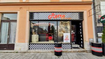 Pronájem restaurace 351 m², Uničov