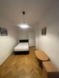 Pronájem bytu 2+kk v družstevním vlastnictví 35 m², Praha 2 - Vinohrady