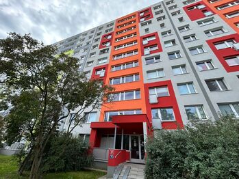 Prodej bytu 1+1 v osobním vlastnictví 29 m², Praha 9 - Letňany