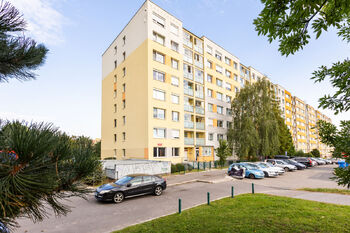 Prodej bytu 3+kk v osobním vlastnictví 63 m², Praha 10 - Petrovice