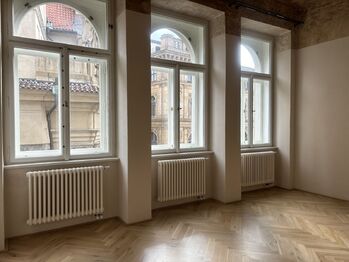 Pronájem bytu 4+1 v osobním vlastnictví 148 m², Praha 1 - Staré Město