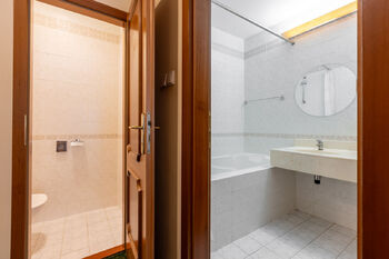 Prodej hotelu 1708 m², Karlovy Vary