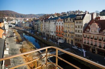 Prodej hotelu 1708 m², Karlovy Vary