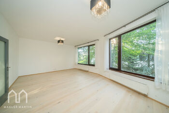 Prodej domu 723 m², Praha 4 - Cholupice