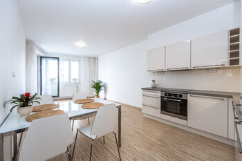 Prodej bytu 2+kk v osobním vlastnictví 45 m², Praha 5 - Hlubočepy