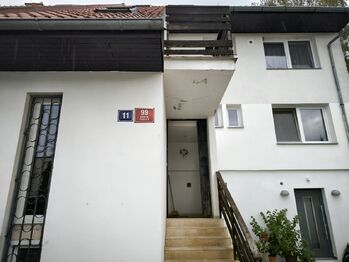 Pronájem bytu 2+kk v osobním vlastnictví 34 m², Praha 5 - Zbraslav