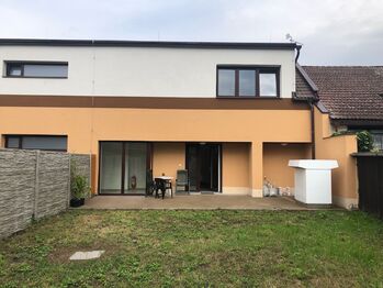 Pronájem bytu 1+kk v osobním vlastnictví 35 m², Chlumec nad Cidlinou