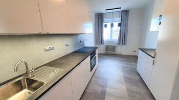 Pronájem bytu 2+1 v osobním vlastnictví 73 m², Praha 3 - Žižkov