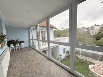 Zimní zahrada - Pronájem bytu 4+1 v osobním vlastnictví 129 m², Praha 8 - Troja