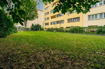 Prodej bytu 2+kk s prostornou lodžií, 63 m2, Pod kaštany, Brno-Žabovřesky - Prodej bytu 2+kk v osobním vlastnictví 53 m², Brno