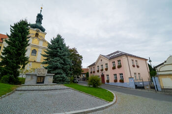 Prodej pozemku 2000 m², Mnichovice