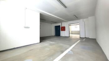 Pronájem obchodních prostor 271 m², Louny