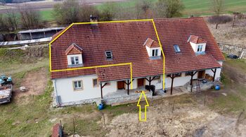 Pohled na dům s vyznačením bytu k pronájmu - Pronájem bytu 2+kk v osobním vlastnictví 145 m², Radomyšl