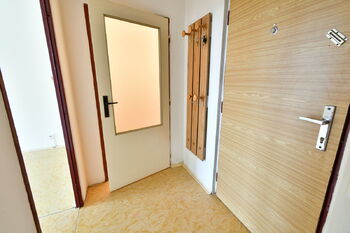 Předsíň - Pronájem bytu 2+kk v osobním vlastnictví 47 m², Hradec Králové