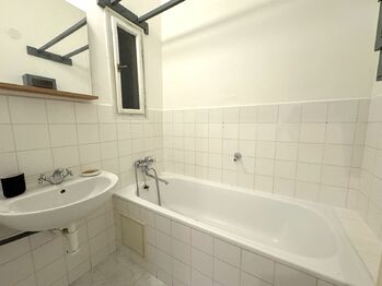 Prodej bytu 2+kk v osobním vlastnictví 44 m², Praha 6 - Bubeneč