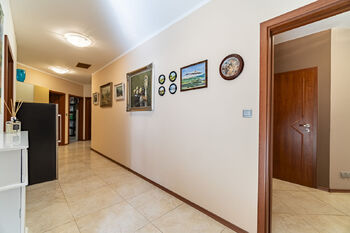 Prodej domu 235 m², Moravany