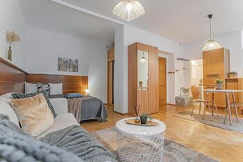 Prodej bytu 1+kk v osobním vlastnictví 40 m², Praha 5 - Smíchov