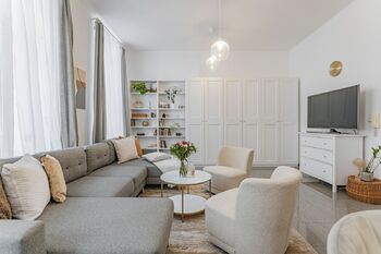 Prodej bytu 2+1 v osobním vlastnictví 81 m², Praha 5 - Smíchov