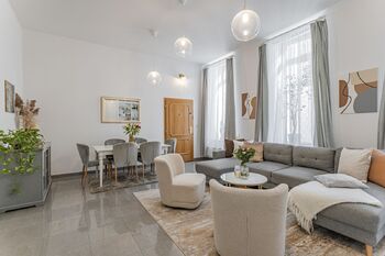 Prodej bytu 2+1 v osobním vlastnictví 81 m², Praha 5 - Smíchov