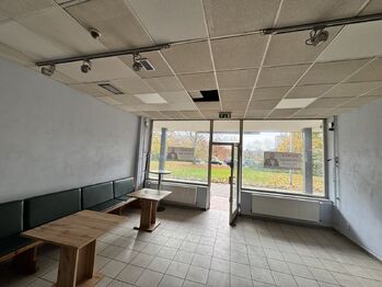 Pronájem obchodních prostor 87 m², Praha 9 - Střížkov