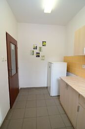 Pronájem skladovacích prostor 238 m², Brněnec