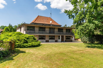 Prodej restaurace 500 m², Nový Vestec