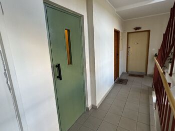 Pronájem bytu 1+kk v osobním vlastnictví 25 m², Kladno