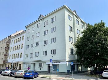 Prodej bytu 1+kk v osobním vlastnictví 35 m², Praha 10 - Vršovice