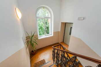 Prodej bytu 2+kk v osobním vlastnictví 82 m², Praha 2 - Vyšehrad