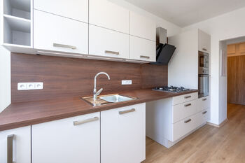 Pronájem bytu 3+1 v osobním vlastnictví 77 m², Brno