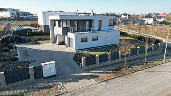 Prodej domu 224 m², Vysoký Újezd